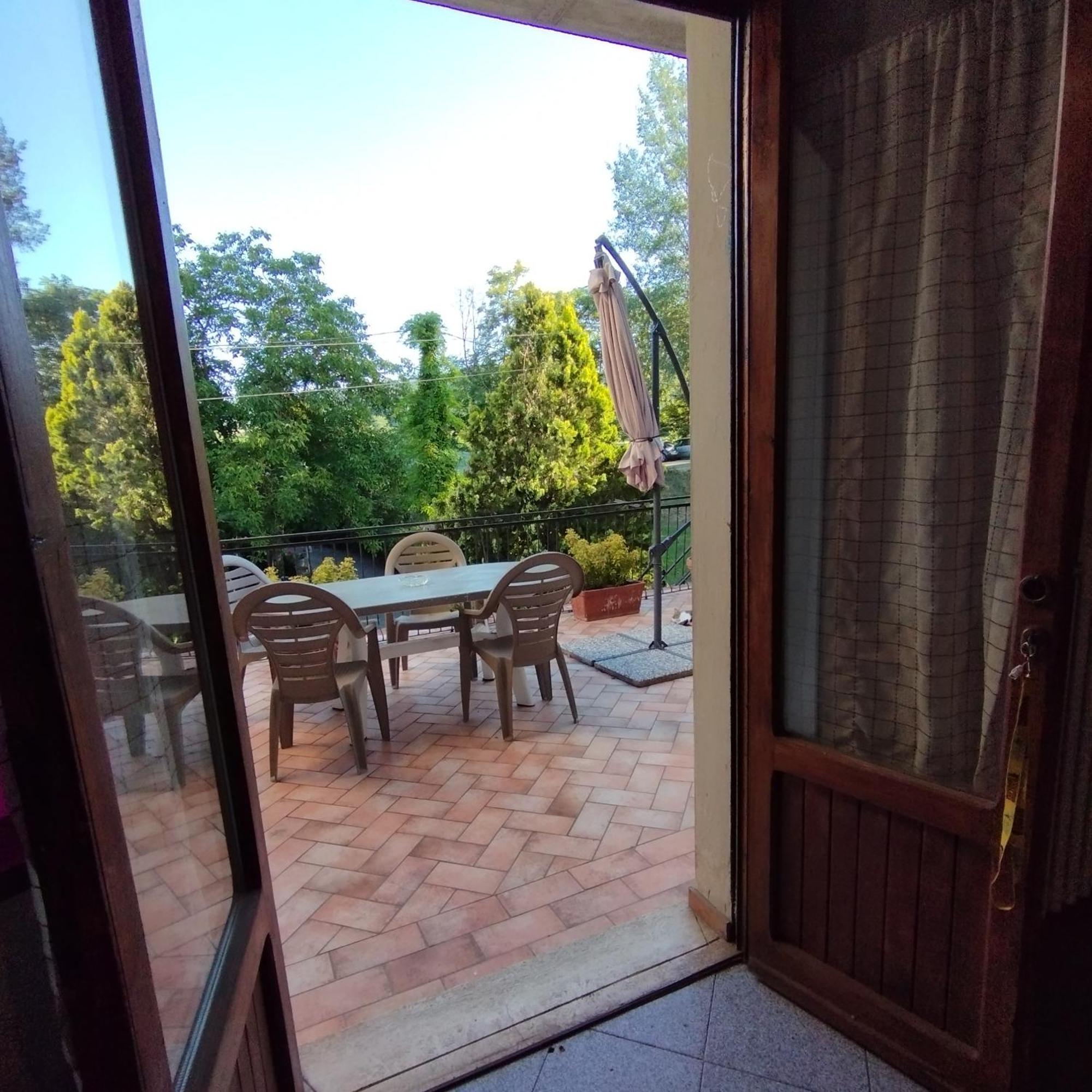 דירות פופי Casa Ugo מראה חיצוני תמונה
